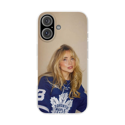 Sabrina Carpenter Pose